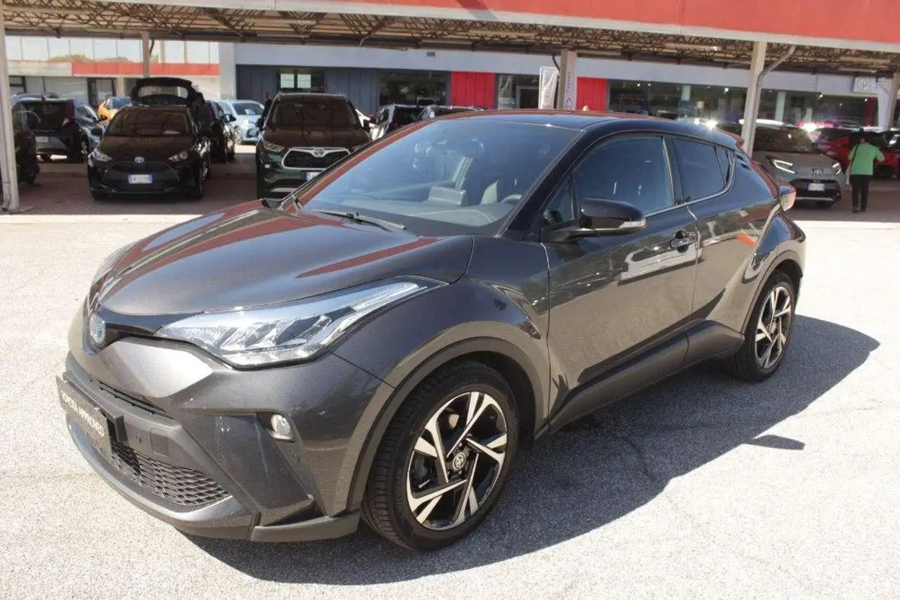 Photo 1 : Toyota C-hr 2023 Hybrid