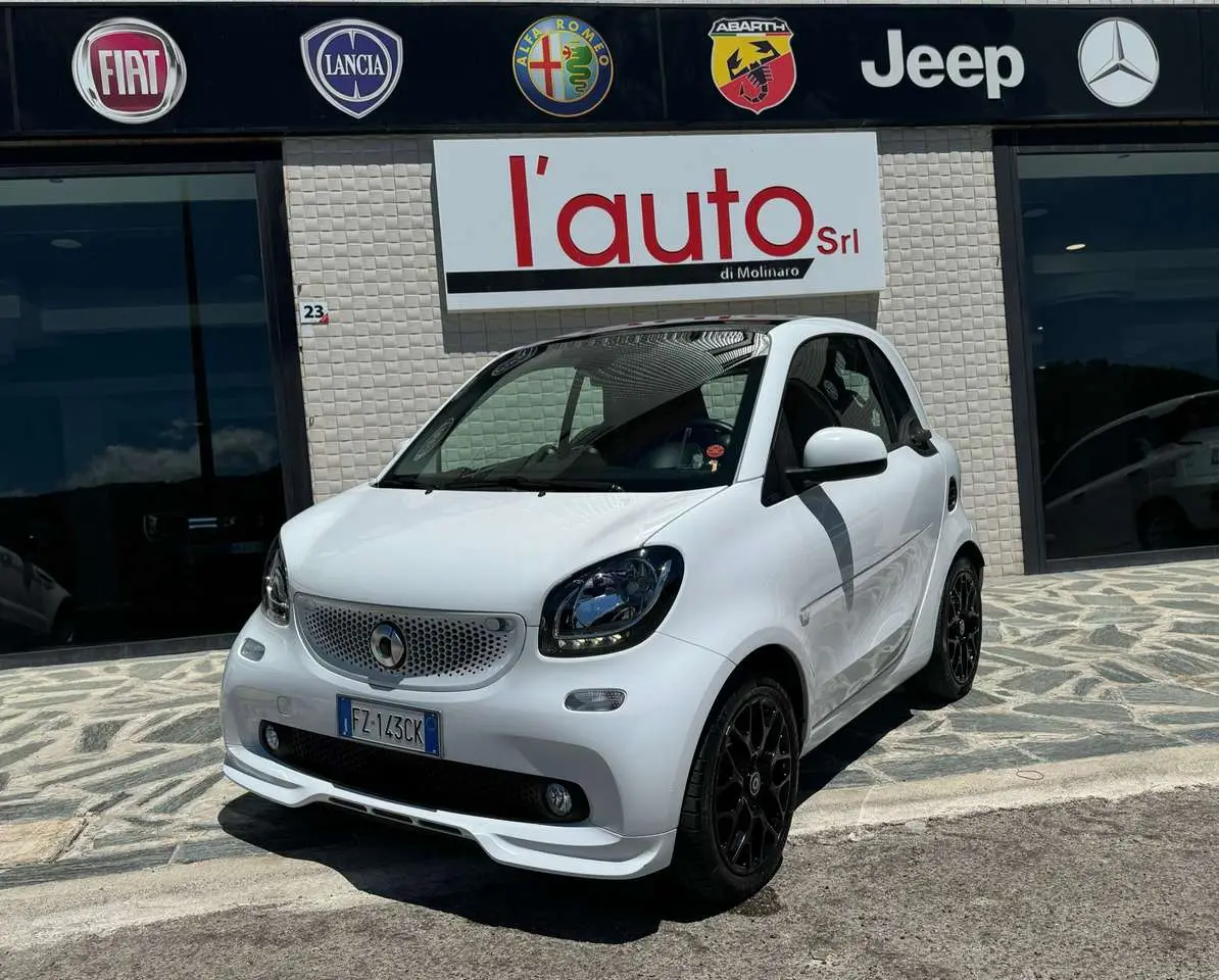 Photo 1 : Smart Fortwo 2020 Petrol