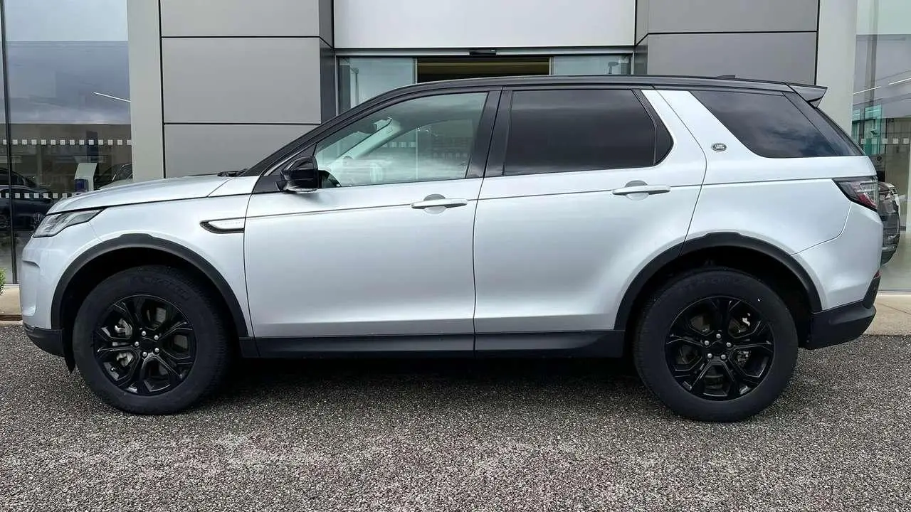 Photo 1 : Land Rover Discovery 2019 Hybride