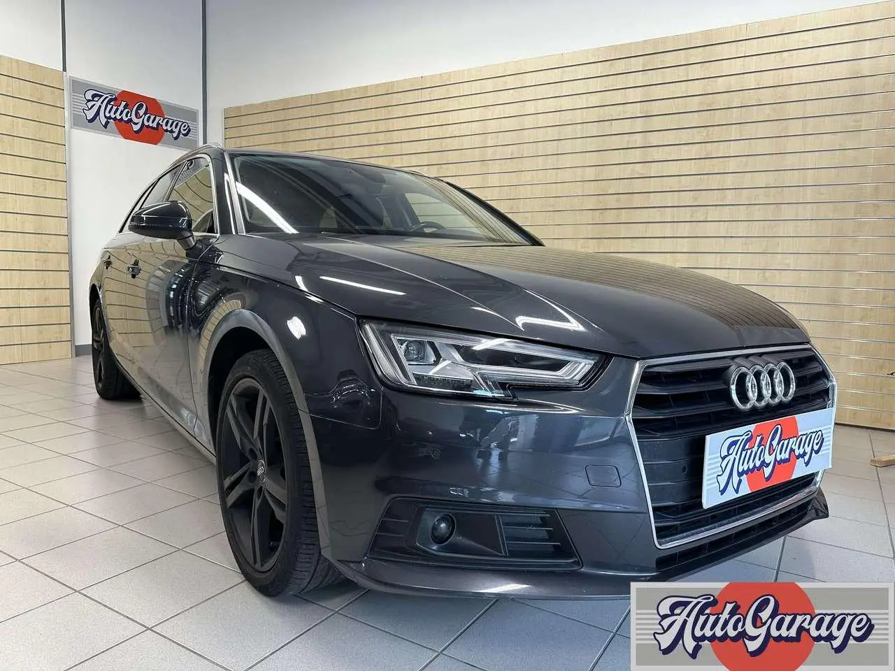 Photo 1 : Audi A4 2019 Diesel