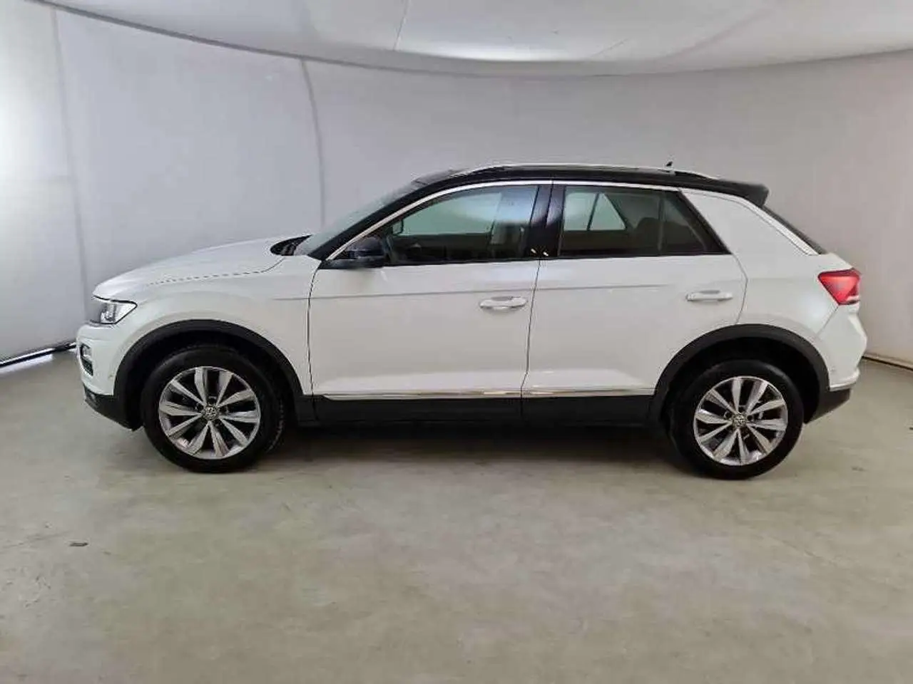 Photo 1 : Volkswagen T-roc 2020 Essence