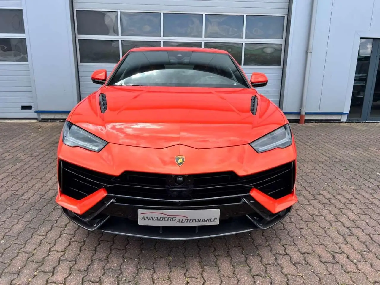 Photo 1 : Lamborghini Urus 2024 Petrol