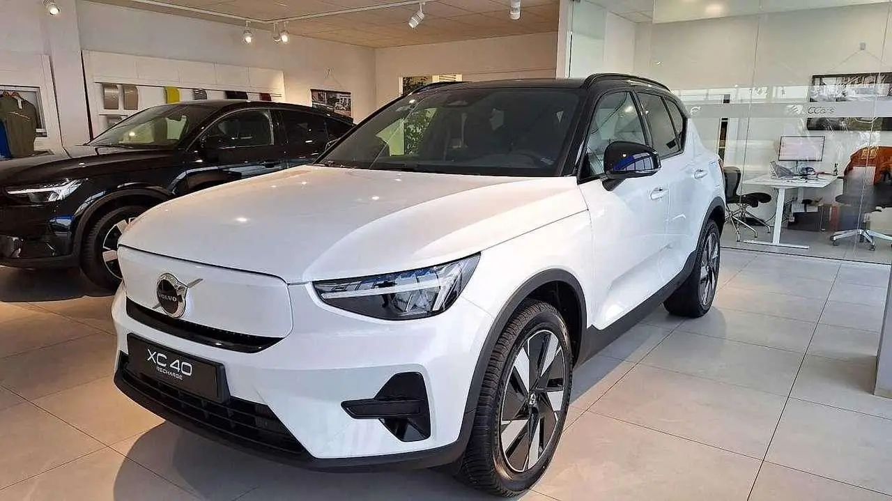 Photo 1 : Volvo Xc40 2024 Électrique