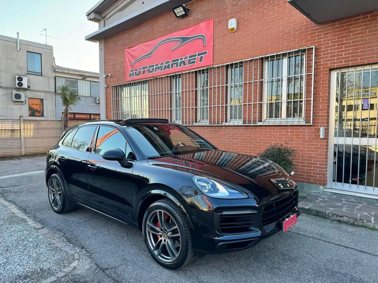 Photo 1 : Porsche Cayenne 2019 Essence