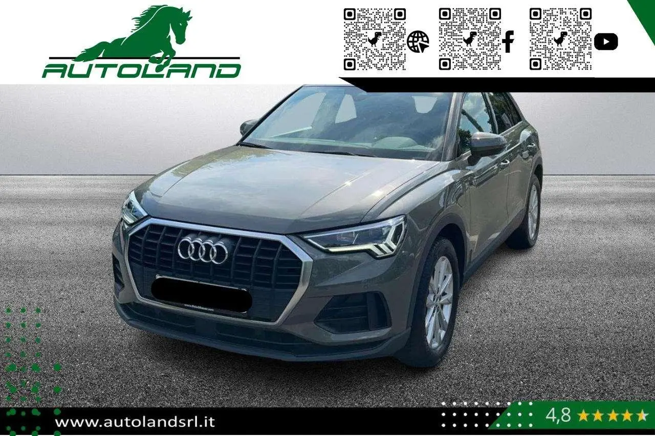 Photo 1 : Audi Q3 2022 Hybride