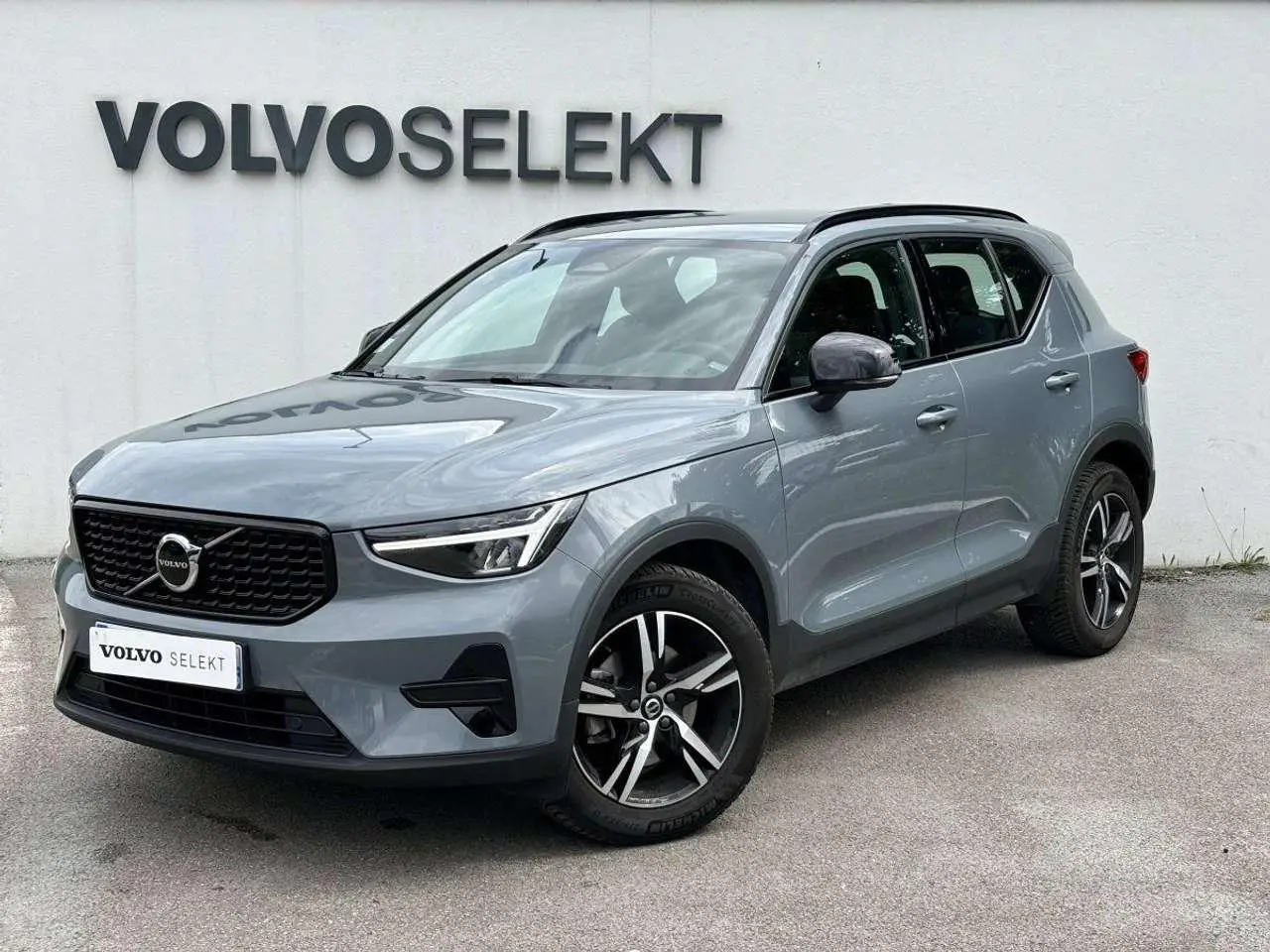 Photo 1 : Volvo Xc40 2023 Petrol