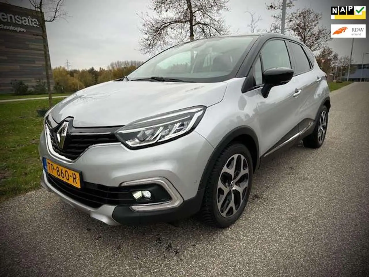 Photo 1 : Renault Captur 2018 Petrol