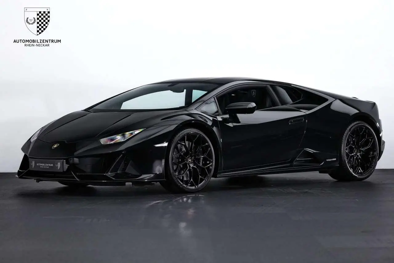 Photo 1 : Lamborghini Huracan 2020 Essence