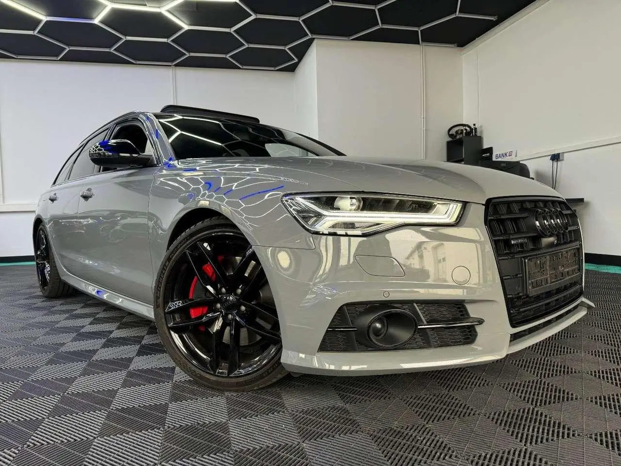 Photo 1 : Audi A6 2018 Diesel