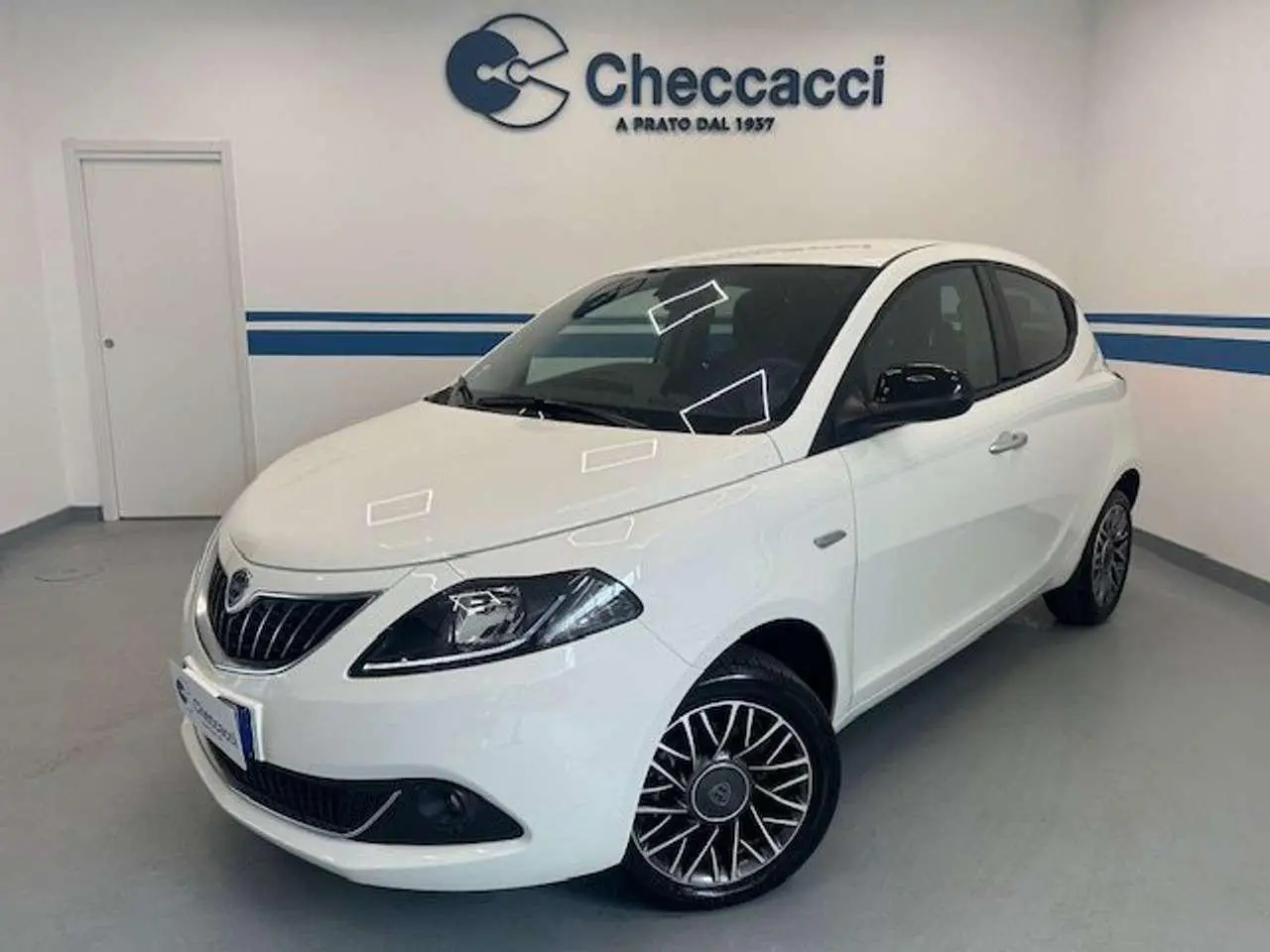 Photo 1 : Lancia Ypsilon 2023 Hybride