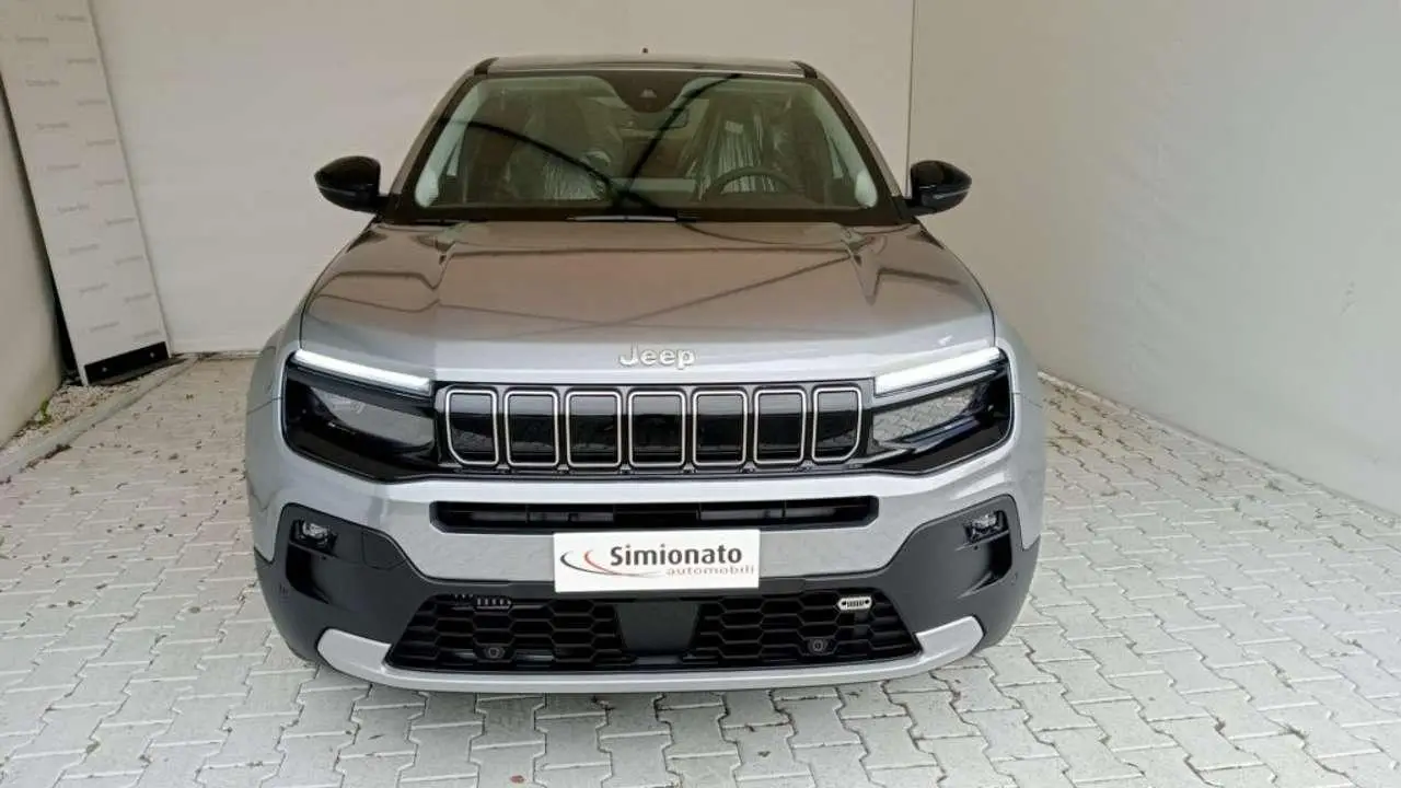 Photo 1 : Jeep Avenger 2024 Petrol