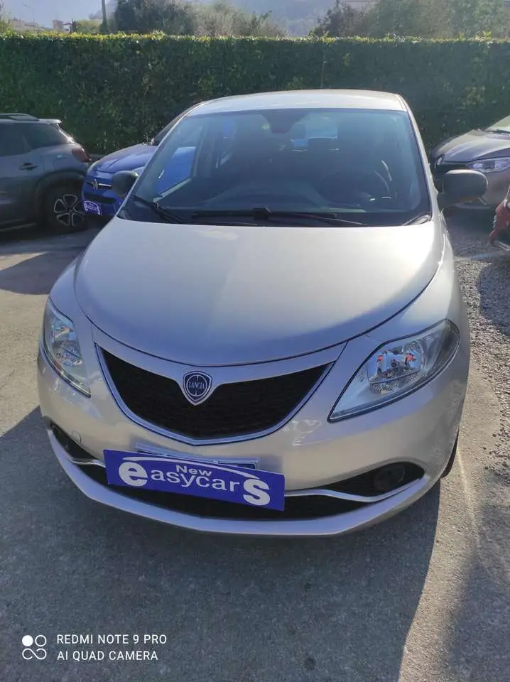 Photo 1 : Lancia Ypsilon 2015 LPG