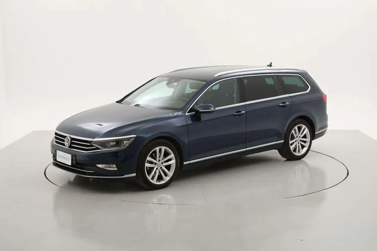 Photo 1 : Volkswagen Passat 2020 Diesel