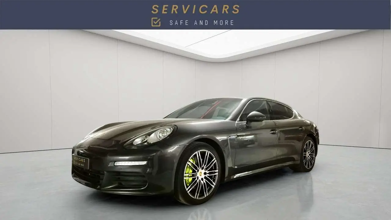 Photo 1 : Porsche Panamera 2015 Hybride