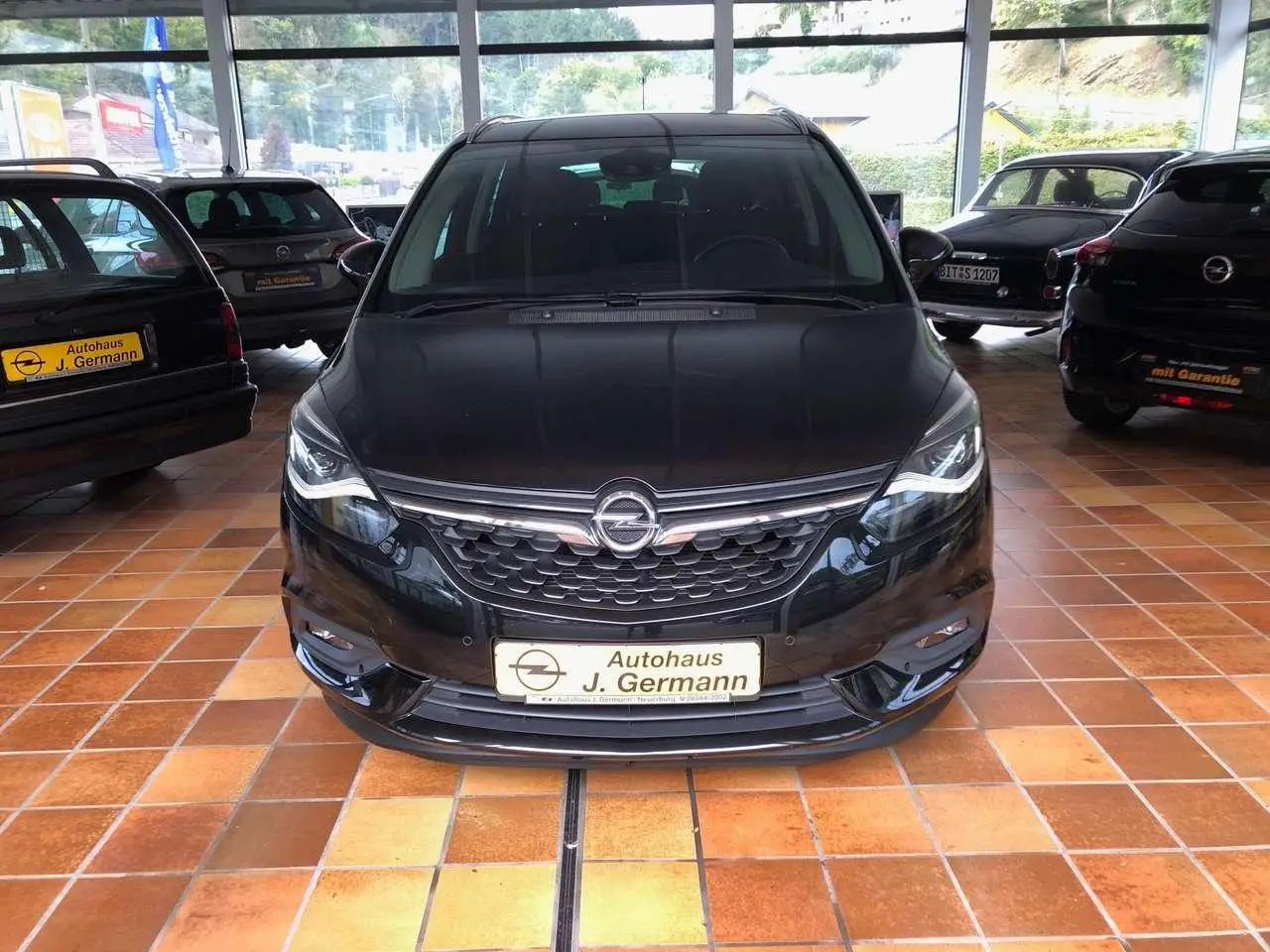 Photo 1 : Opel Zafira 2018 Essence