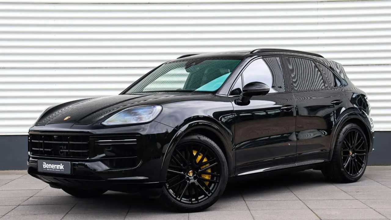 Photo 1 : Porsche Cayenne 2024 Hybrid