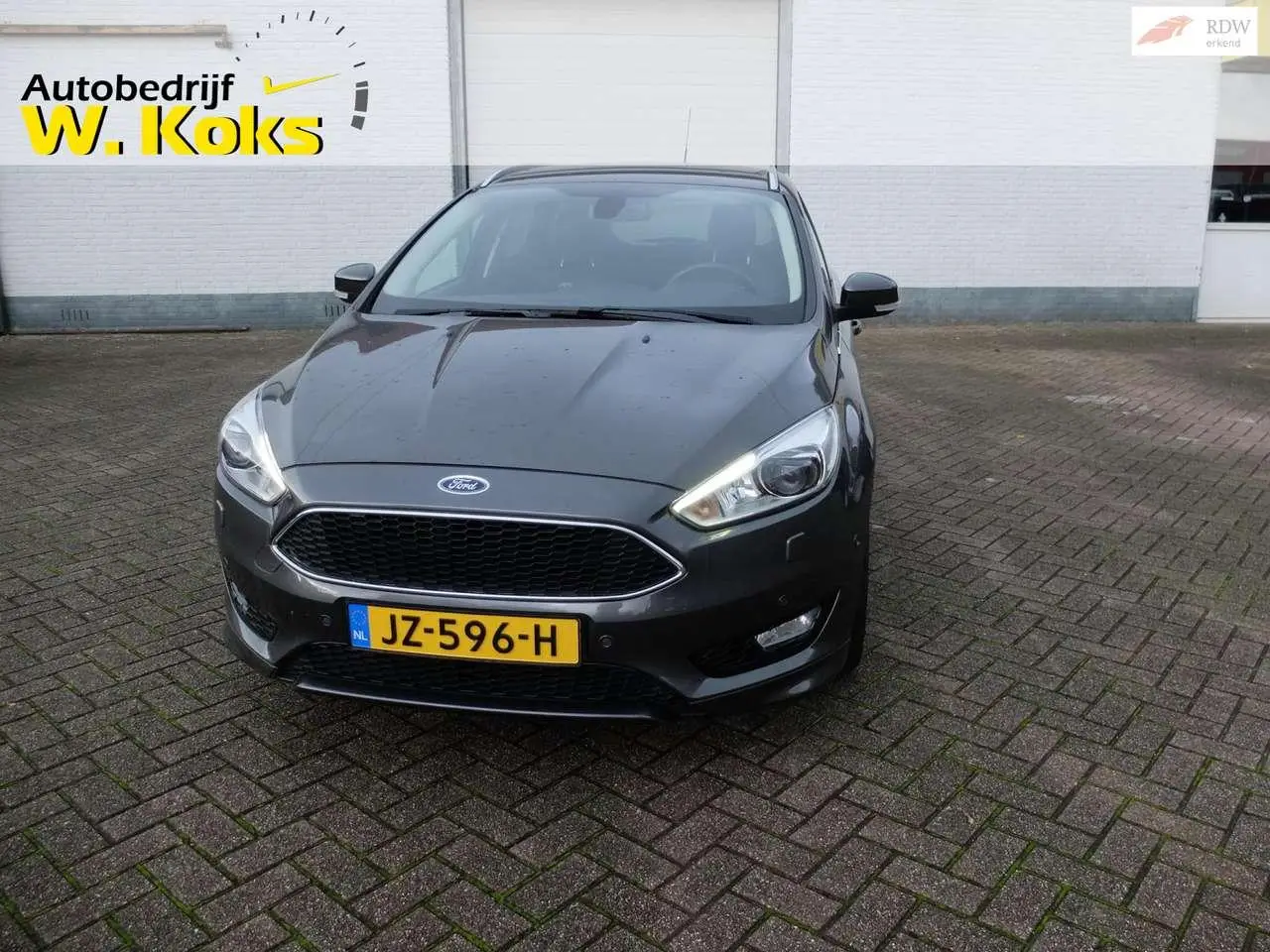 Photo 1 : Ford Focus 2016 Petrol