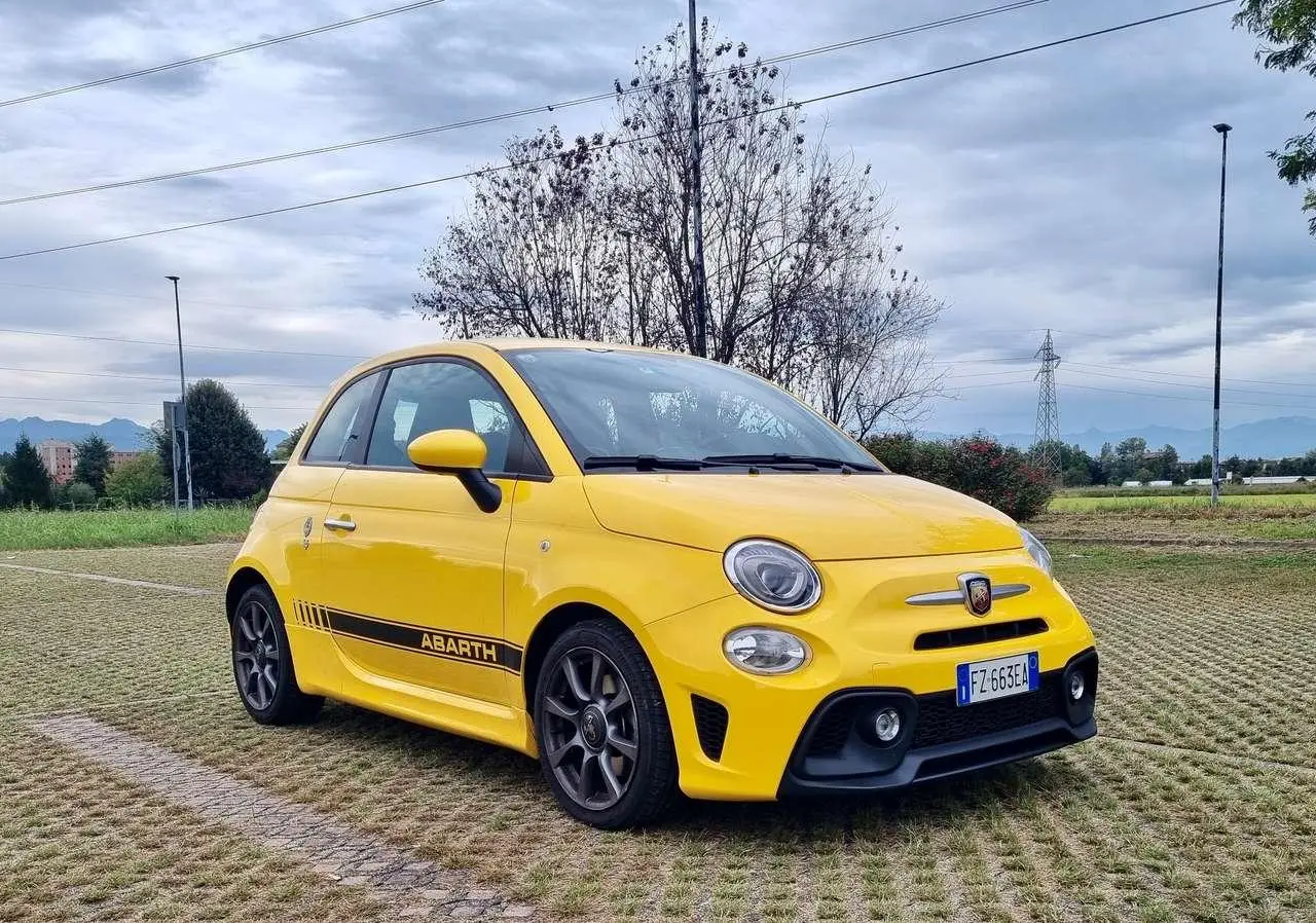 Photo 1 : Abarth 595 2019 Petrol