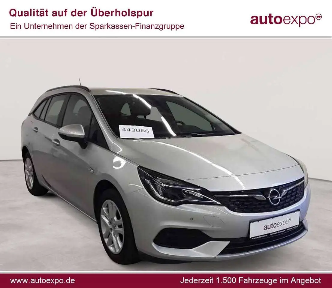 Photo 1 : Opel Astra 2020 Essence