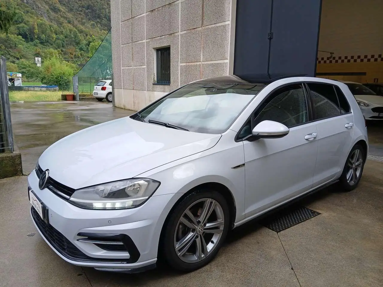 Photo 1 : Volkswagen Golf 2018 Essence