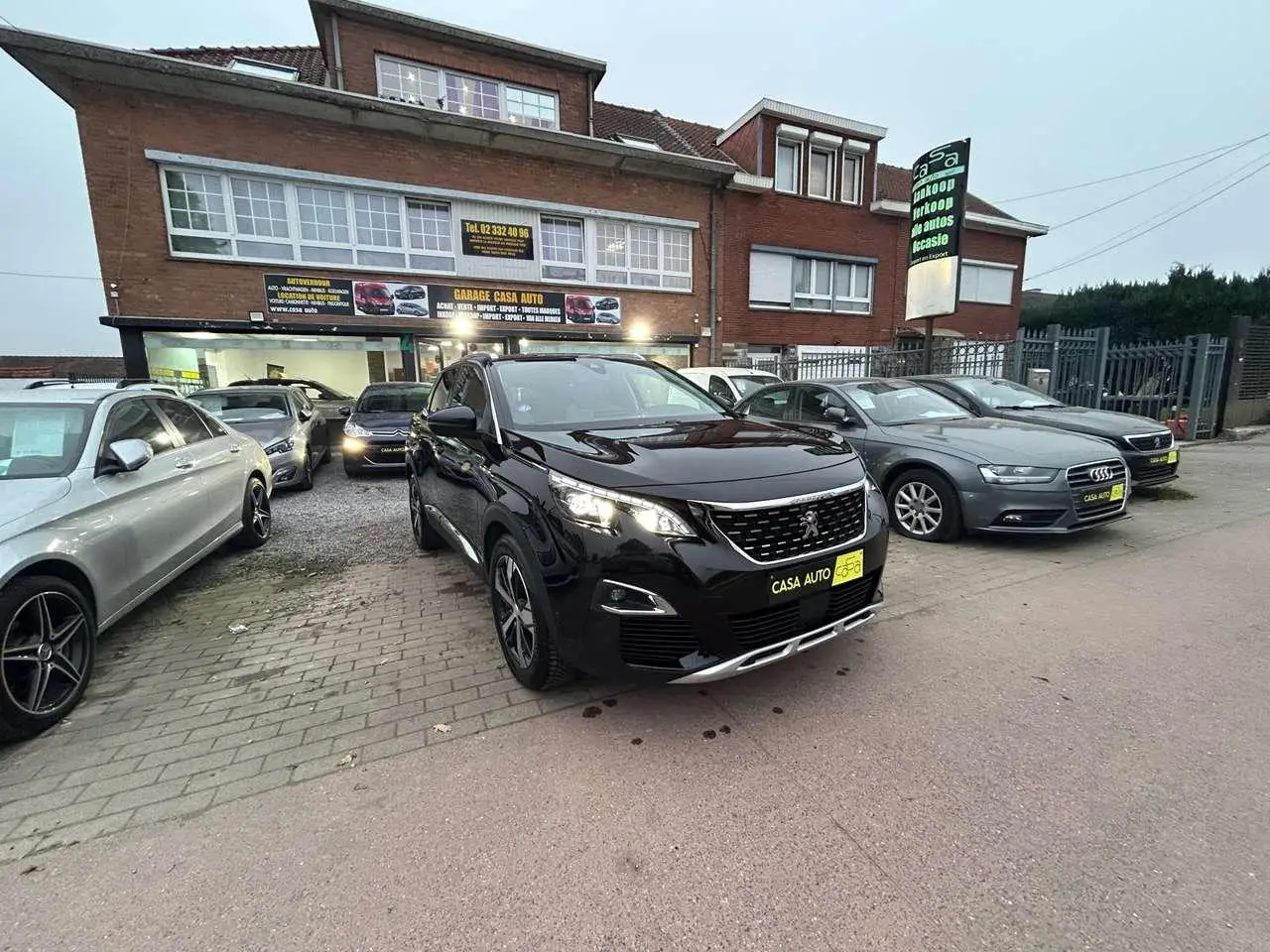 Photo 1 : Peugeot 3008 2019 Essence