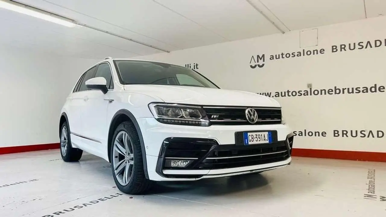 Photo 1 : Volkswagen Tiguan 2020 Petrol