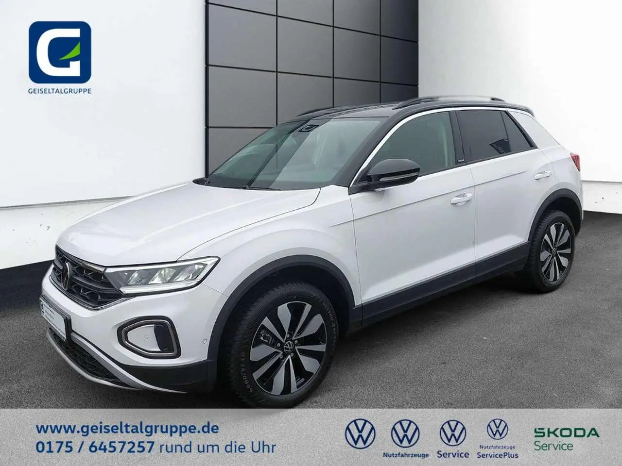 Photo 1 : Volkswagen T-roc 2024 Essence