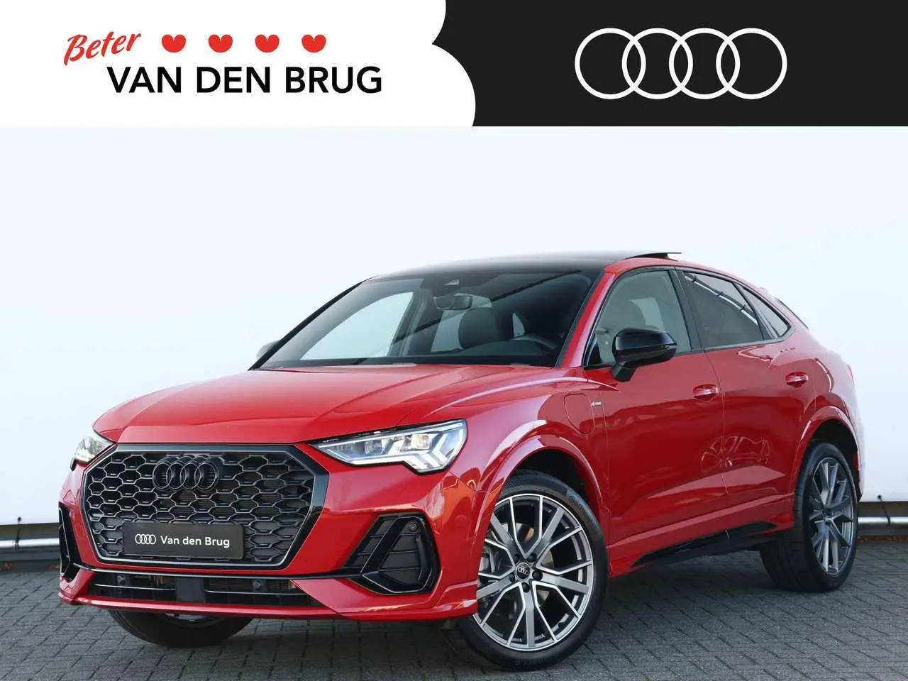 Photo 1 : Audi Q3 2024 Hybride