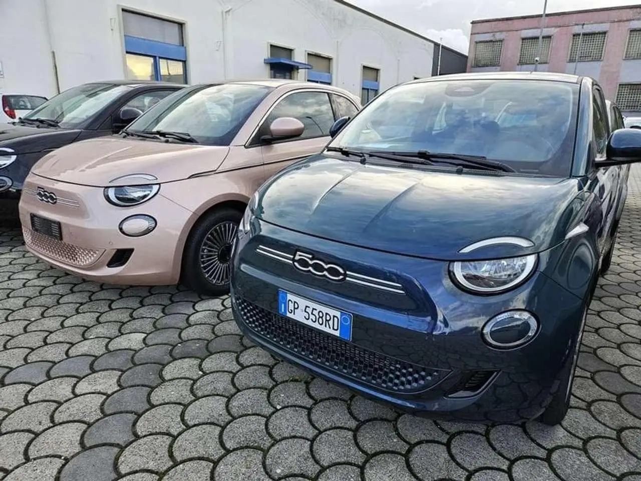 Photo 1 : Fiat 500 2023 Electric