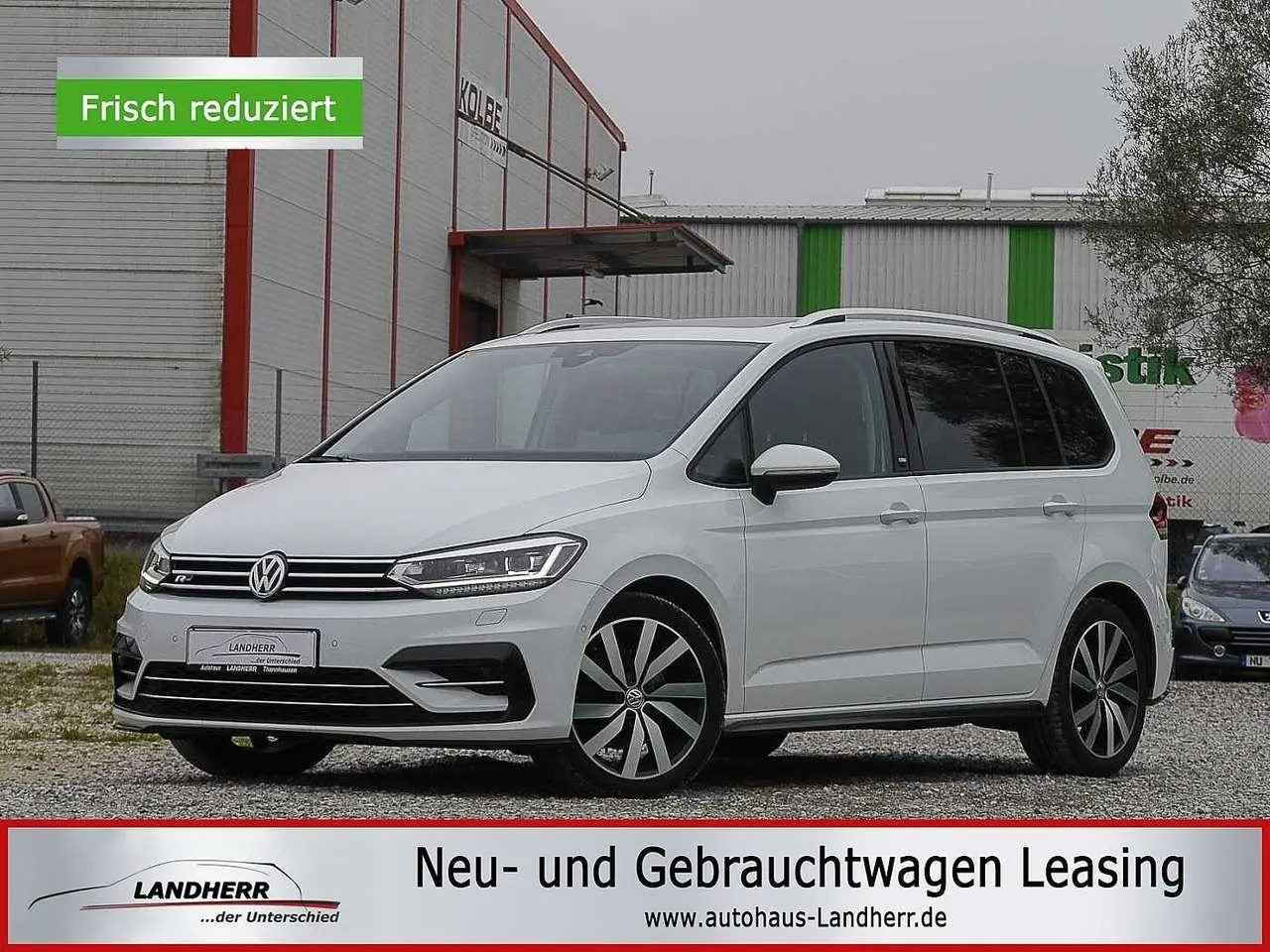 Photo 1 : Volkswagen Touran 2017 Petrol