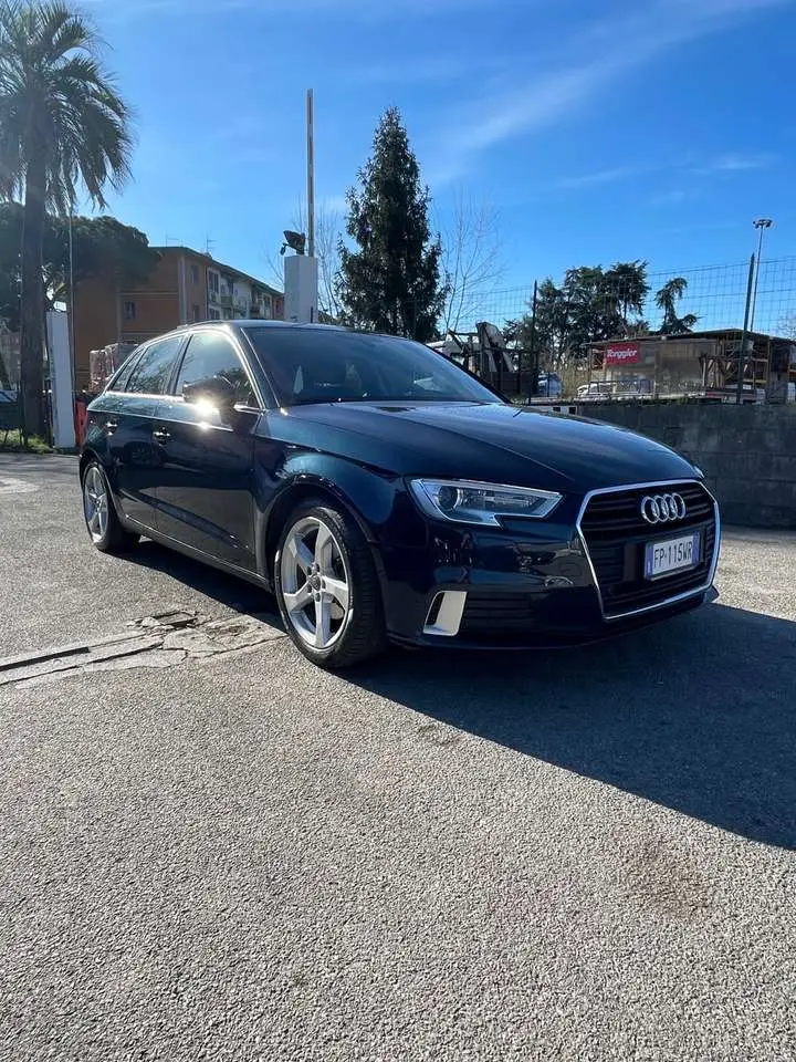 Photo 1 : Audi A3 2018 Diesel