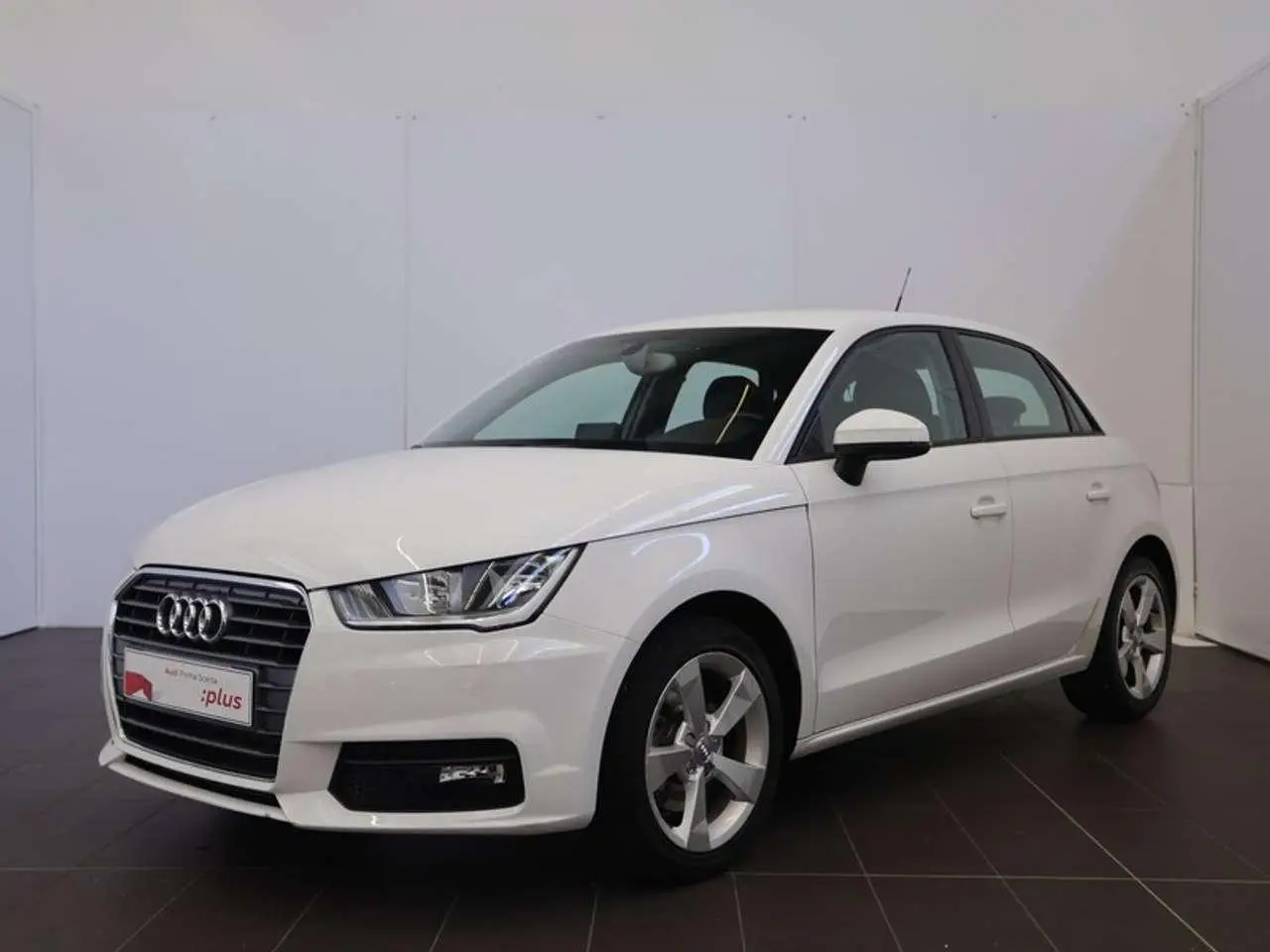 Photo 1 : Audi A1 2016 Petrol