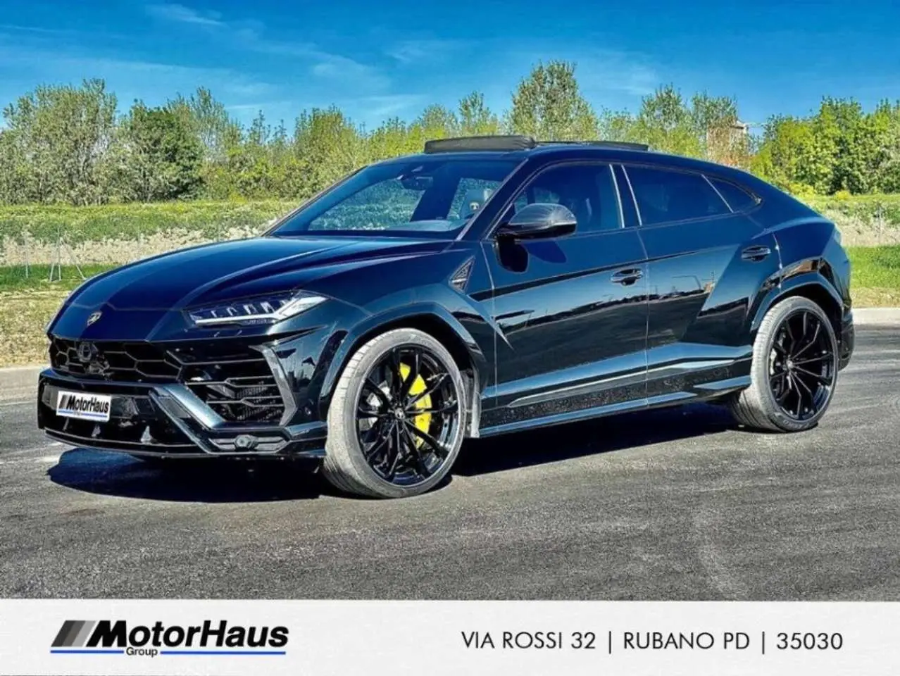 Photo 1 : Lamborghini Urus 2019 Petrol