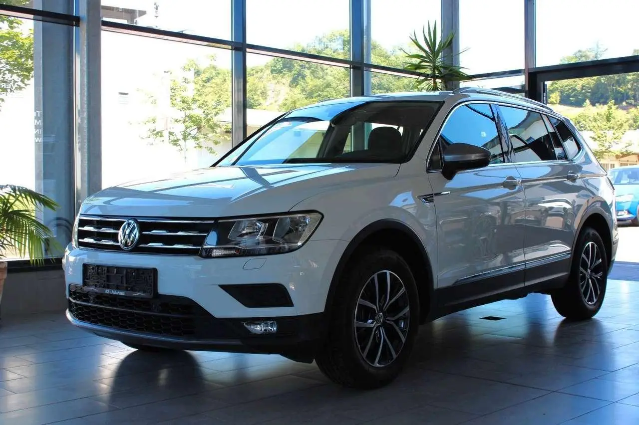 Photo 1 : Volkswagen Tiguan 2019 Petrol