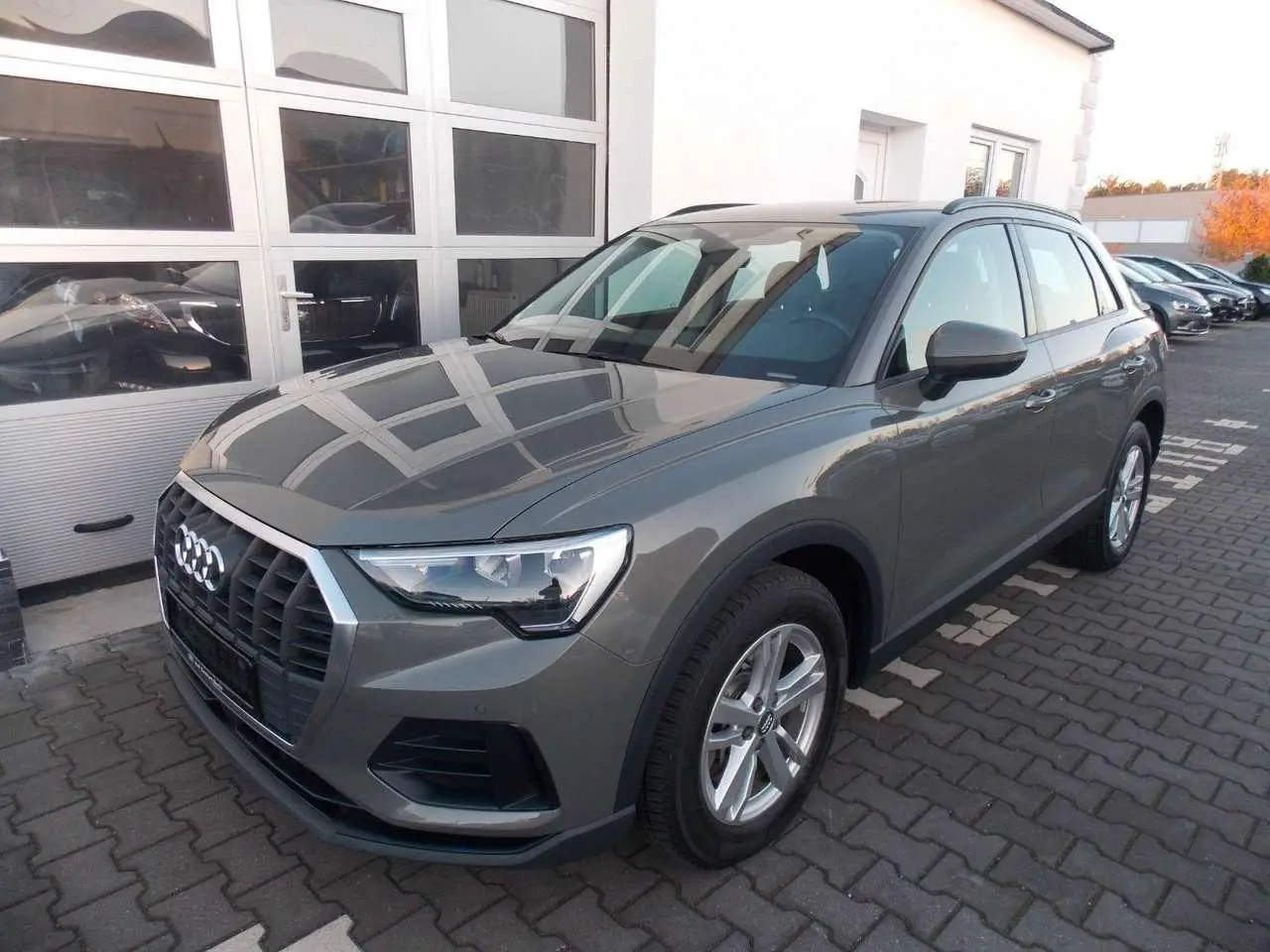 Photo 1 : Audi Q3 2019 Essence