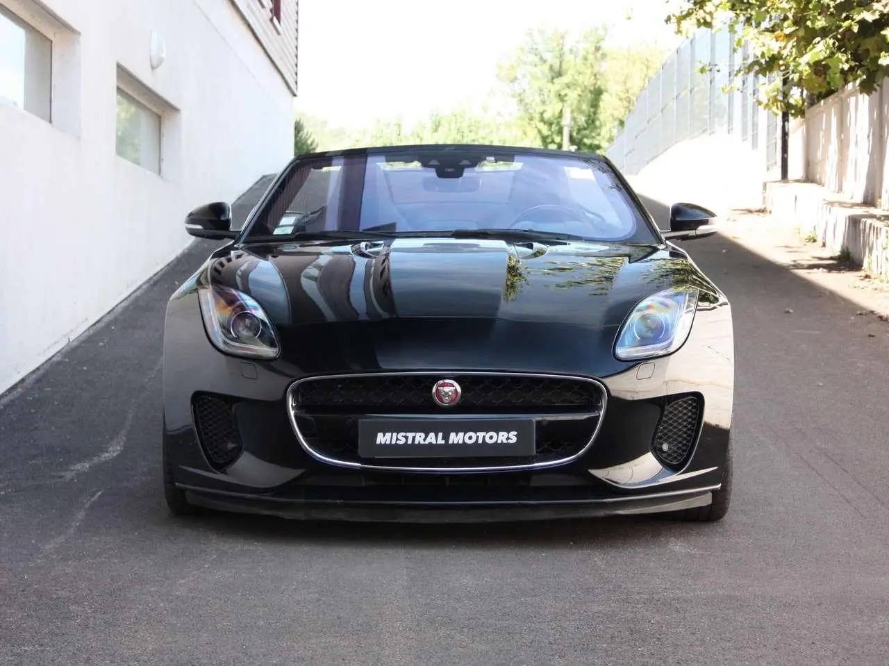 Photo 1 : Jaguar F-type 2018 Petrol