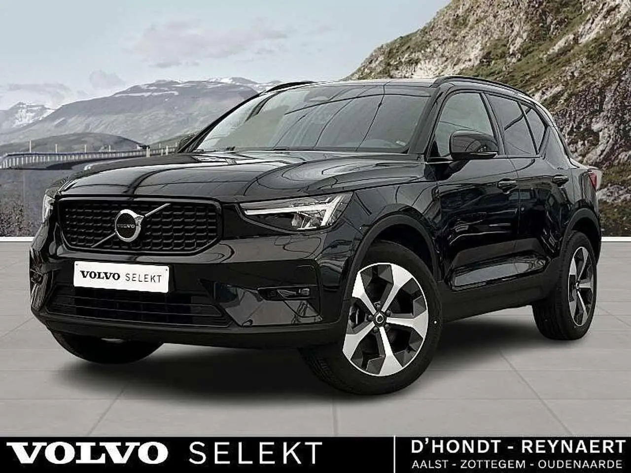 Photo 1 : Volvo Xc40 2023 Hybrid