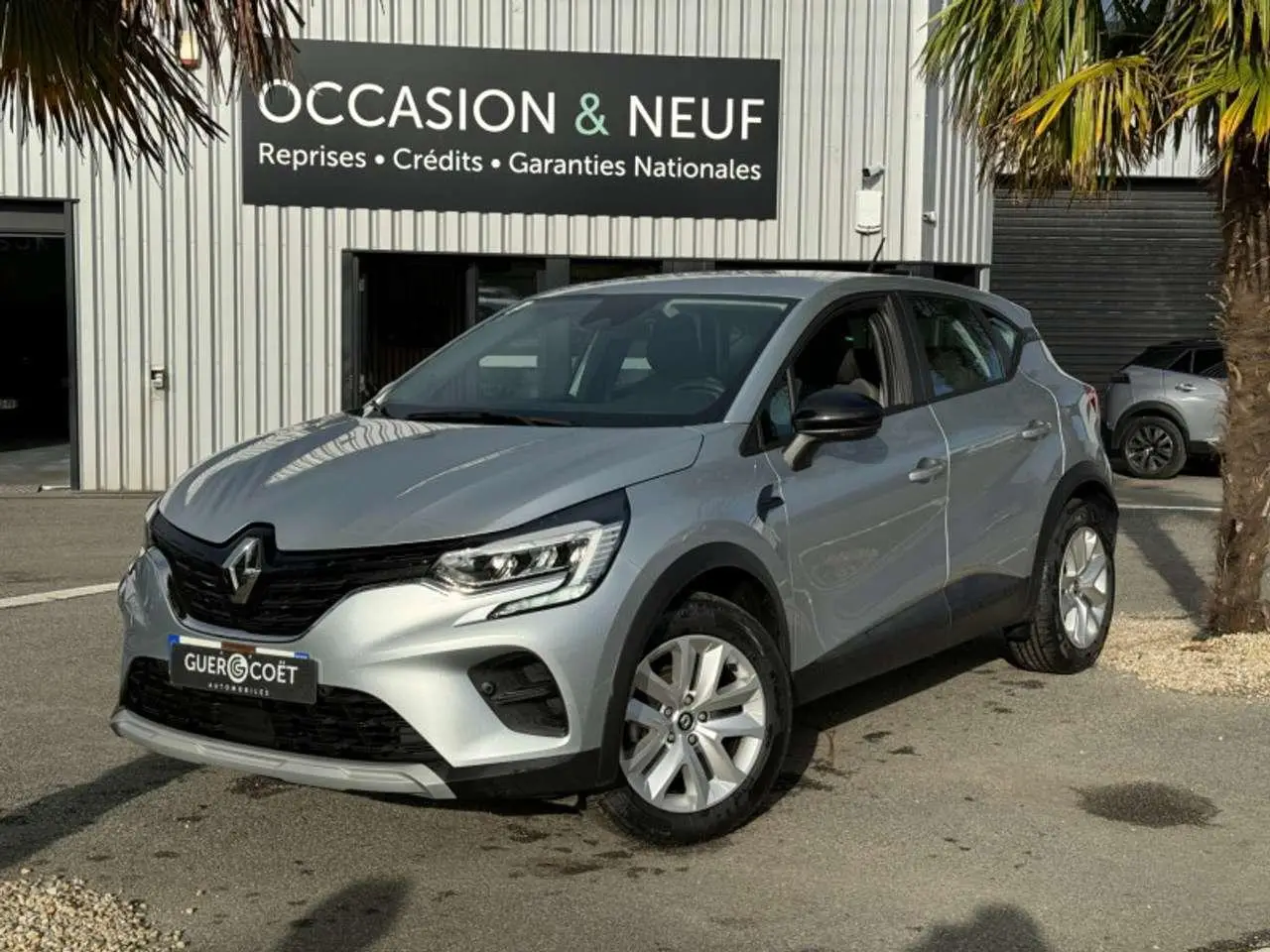 Photo 1 : Renault Captur 2021 Petrol