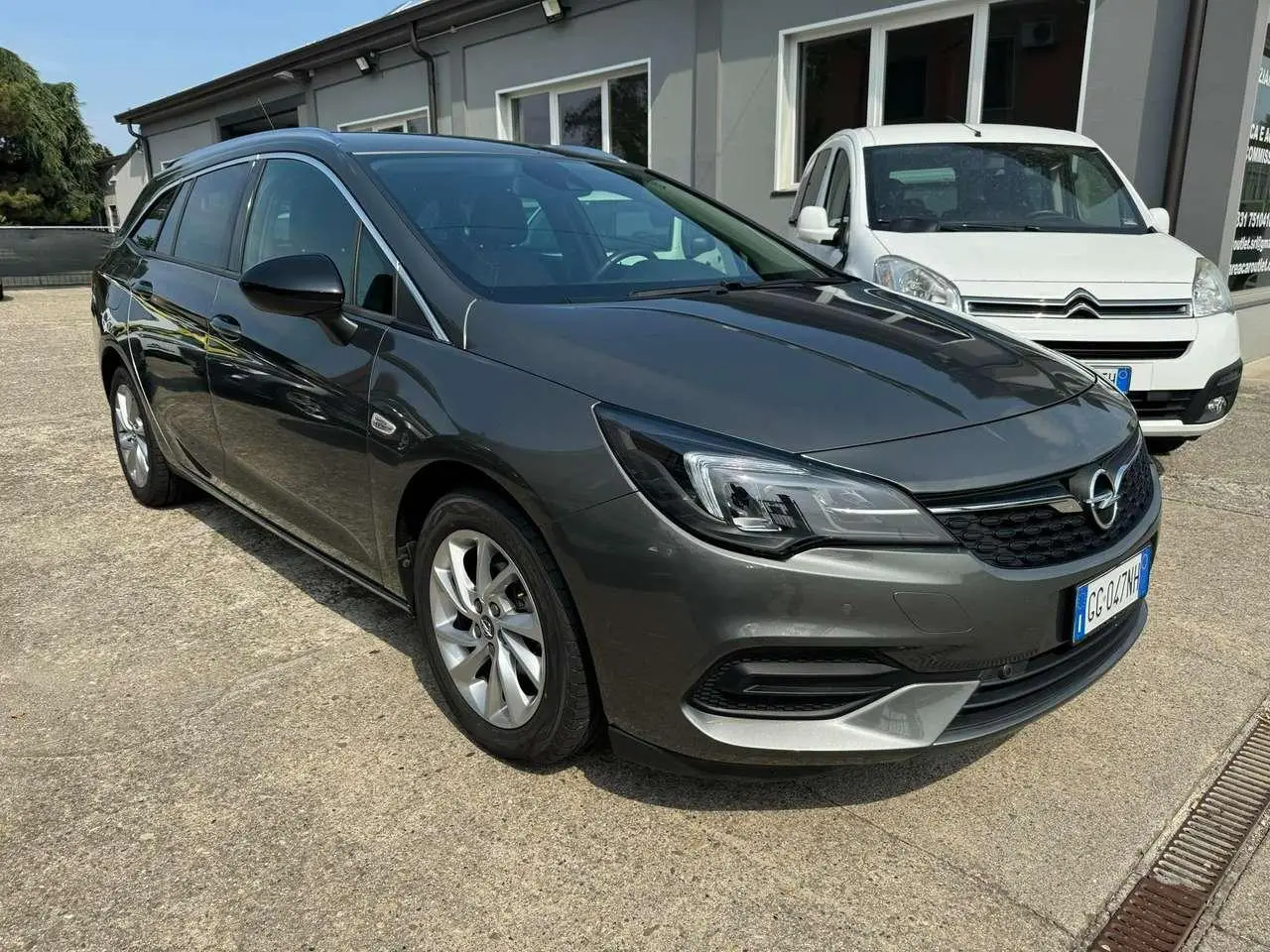 Photo 1 : Opel Astra 2021 Diesel