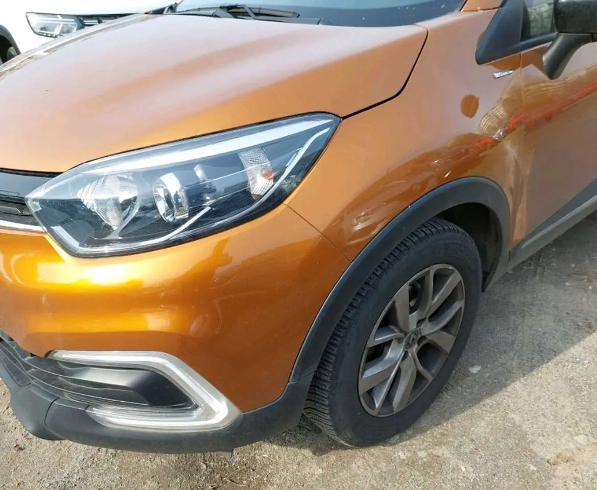 Photo 1 : Renault Captur 2019 Essence