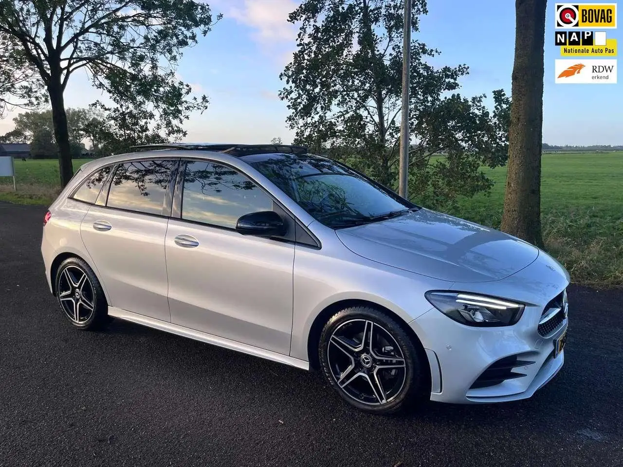 Photo 1 : Mercedes-benz Classe B 2019 Essence