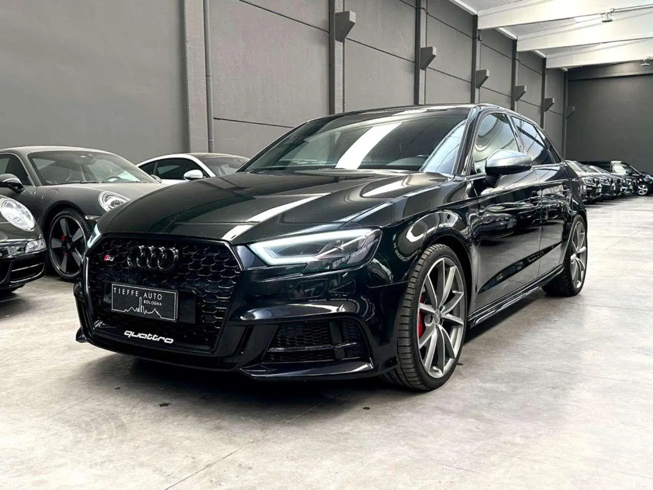 Photo 1 : Audi S3 2017 Petrol