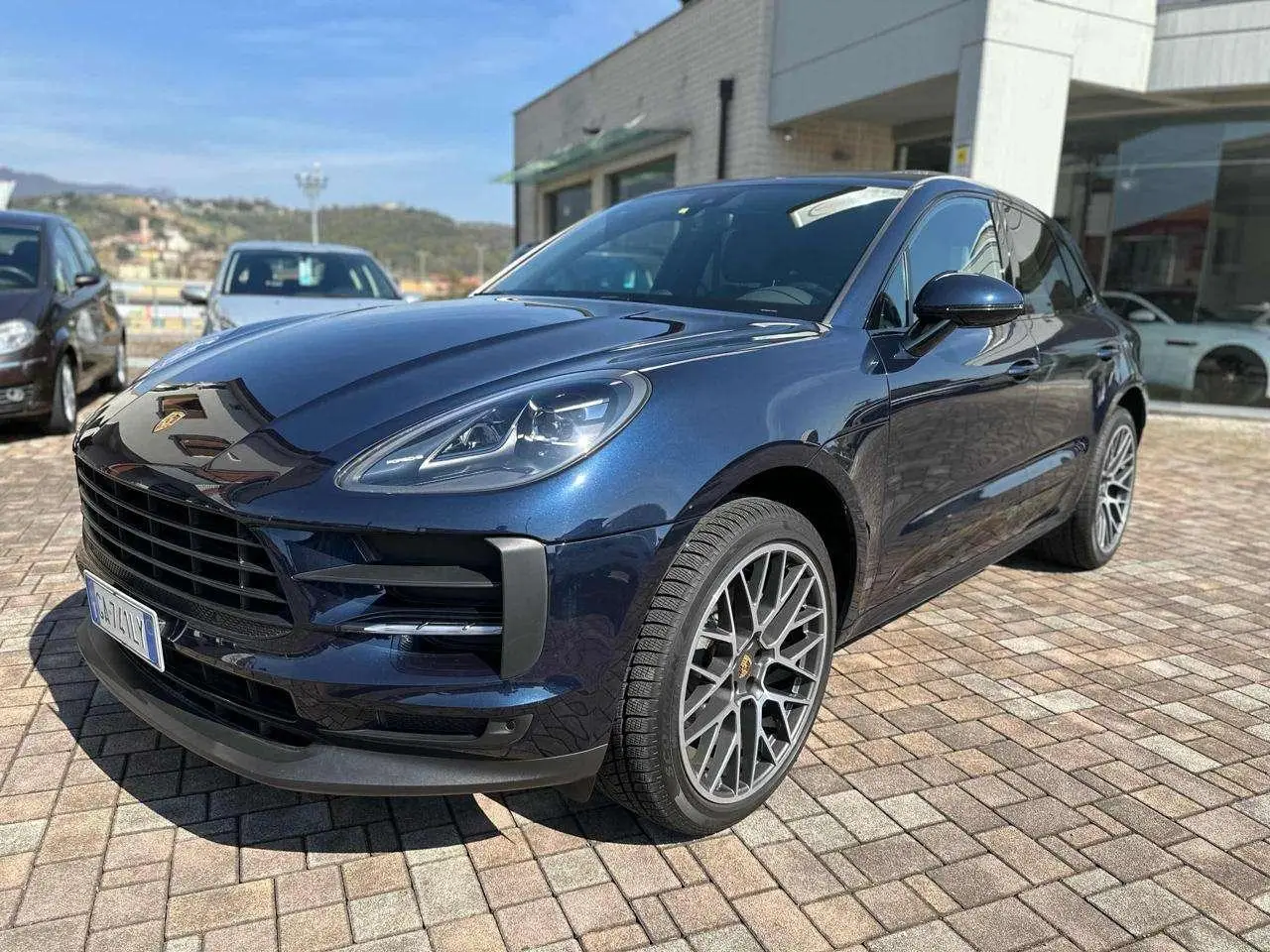 Photo 1 : Porsche Macan 2020 Petrol