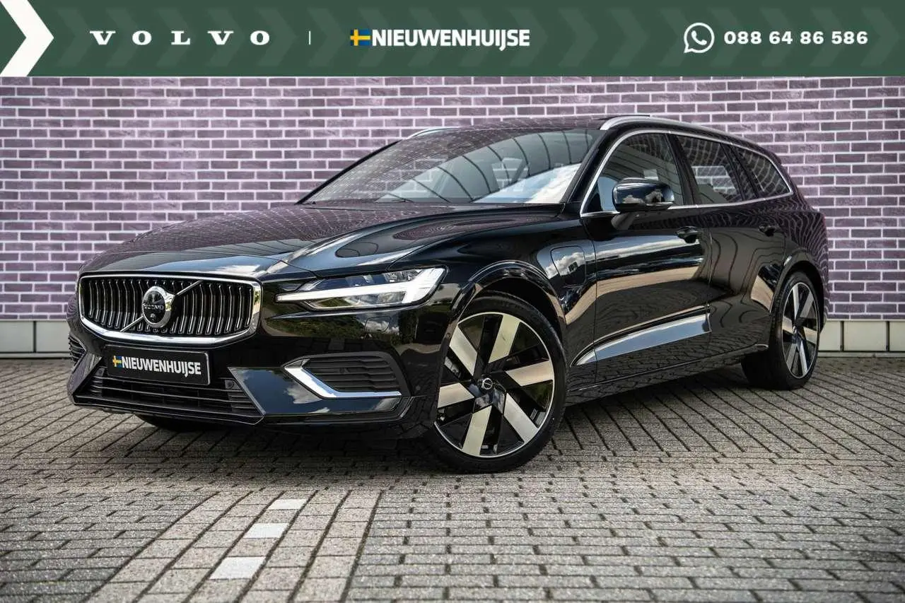 Photo 1 : Volvo V60 2024 Hybrid