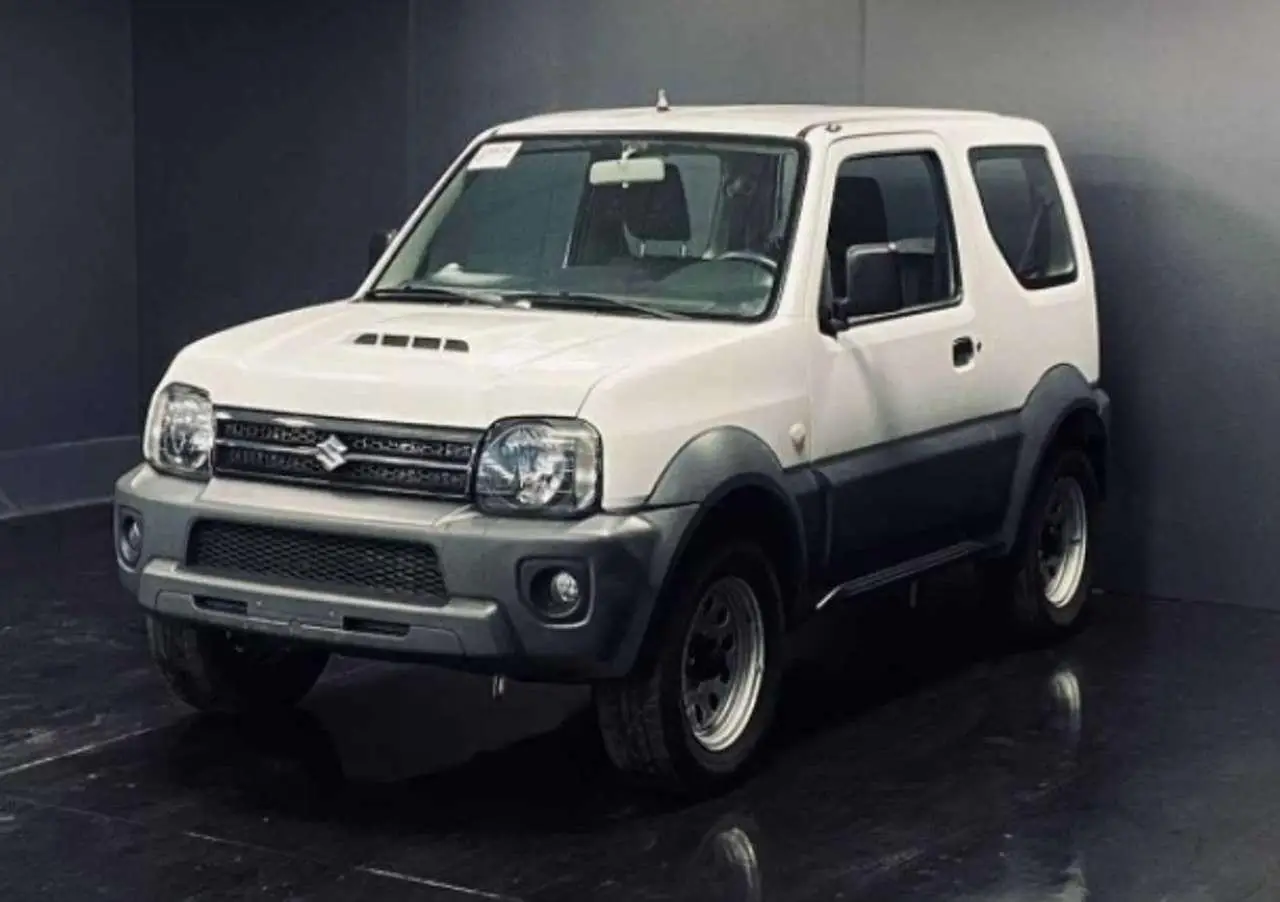 Photo 1 : Suzuki Jimny 2018 Petrol