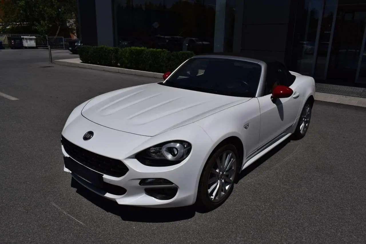 Photo 1 : Fiat 124 Spider 2018 Essence