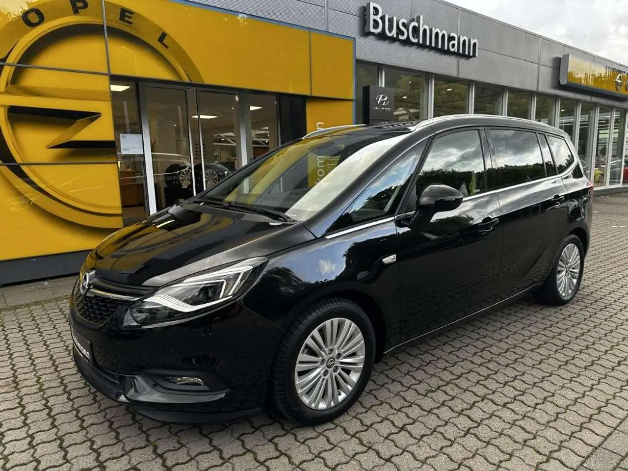 Photo 1 : Opel Zafira 2017 Essence