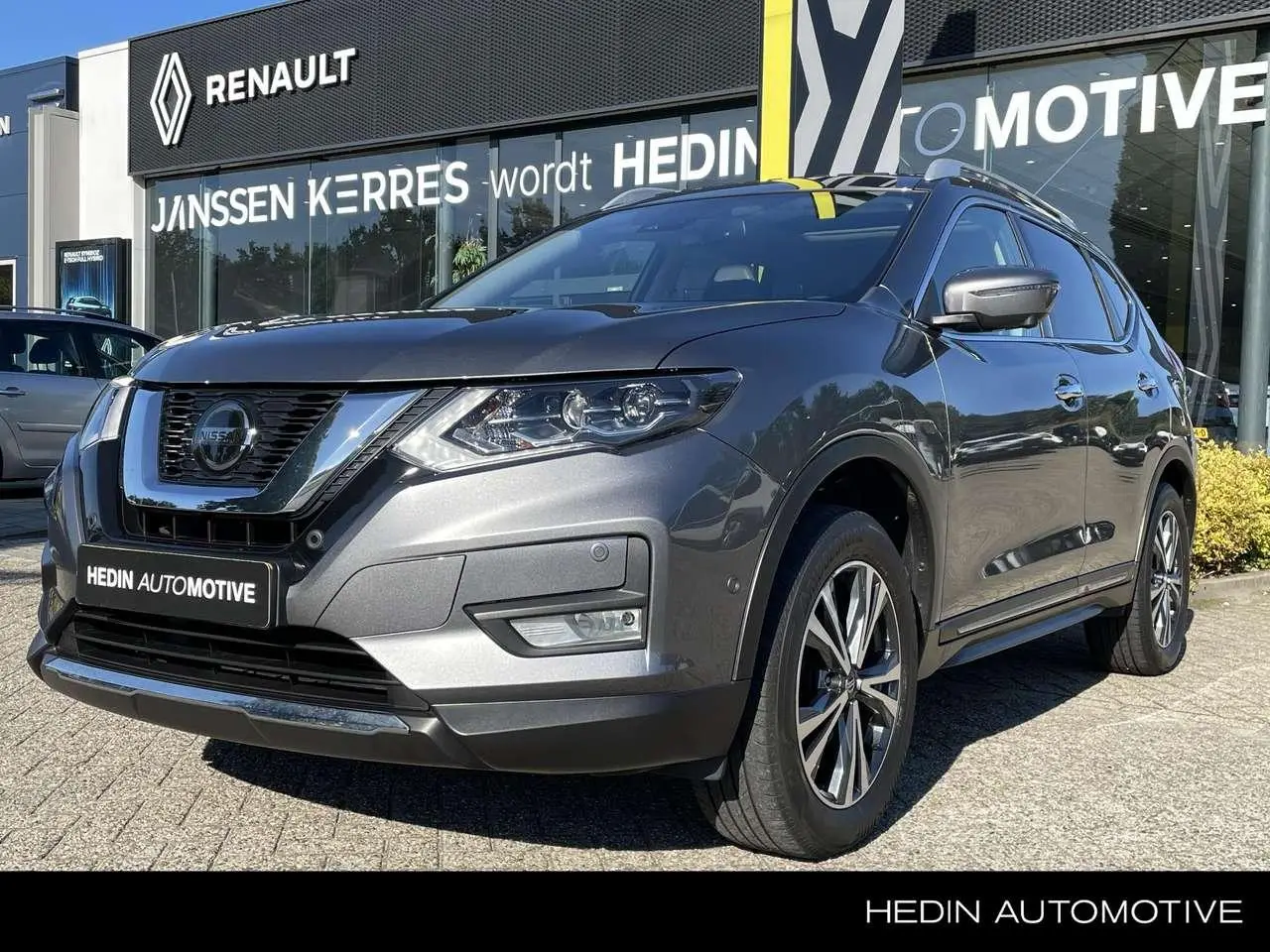 Photo 1 : Nissan X-trail 2021 Essence