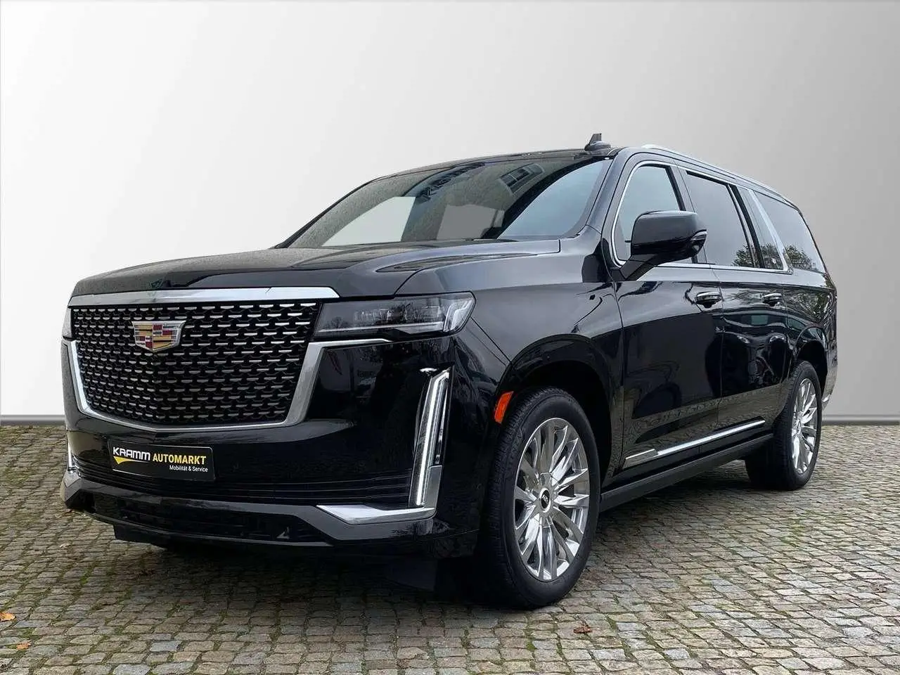 Photo 1 : Cadillac Escalade 2021 Petrol