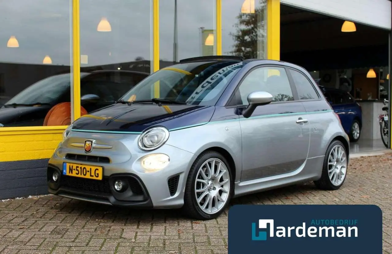 Photo 1 : Abarth 695 2018 Petrol